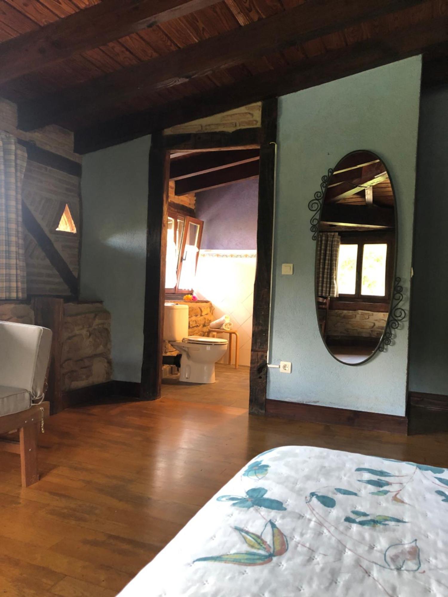 Aristieta Guest House Ajangiz Bagian luar foto